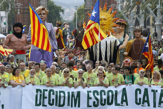 Catalan protesters demand educational separatism