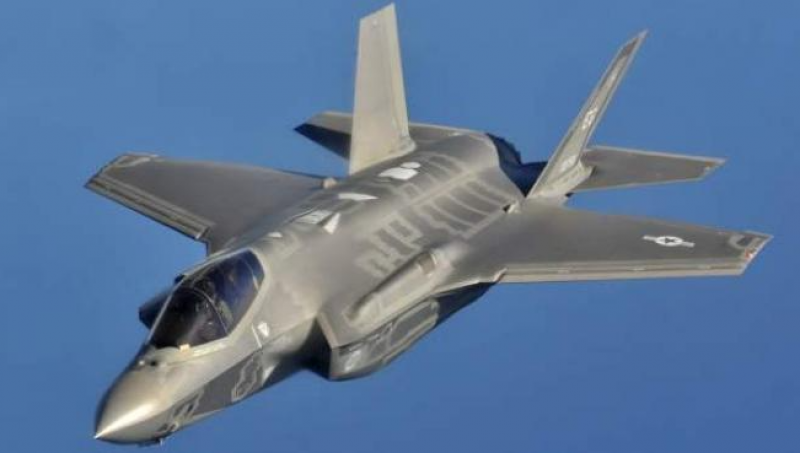 <span style='color:#780948'>ARCHIVED</span> - British F35 jet crashes into the Mediterranean