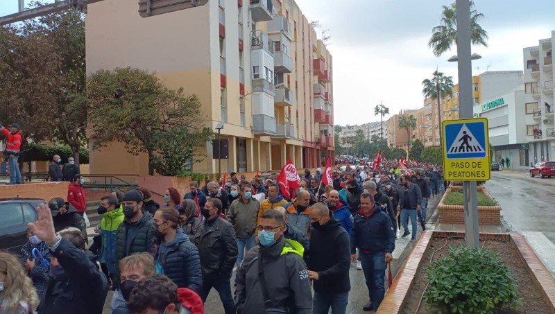 <span style='color:#780948'>ARCHIVED</span> - Cadiz metal workers strike: negotiations stop and protests continue